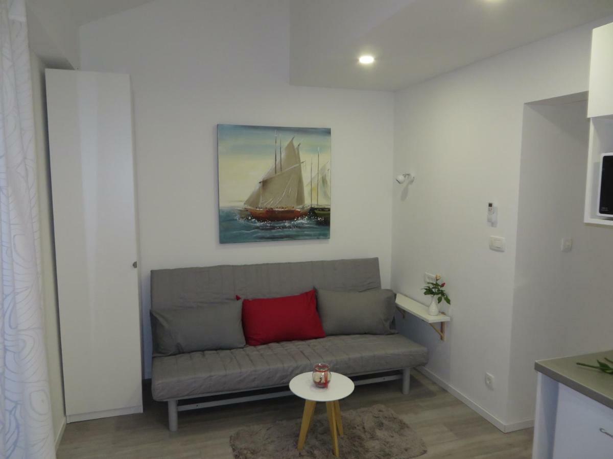 Apartmani Raos Dugi Rat Extérieur photo