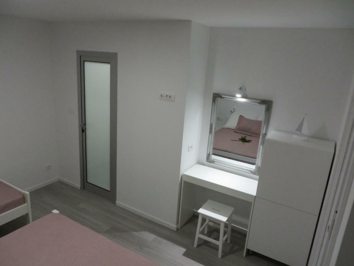 Apartmani Raos Dugi Rat Extérieur photo