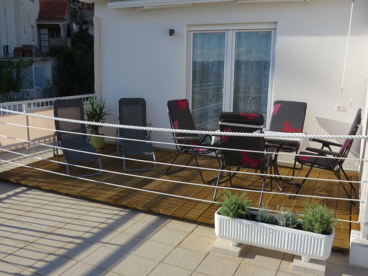 Apartmani Raos Dugi Rat Extérieur photo